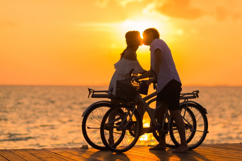 Tinder - How it works. Is it worth it Reviews on Tinder